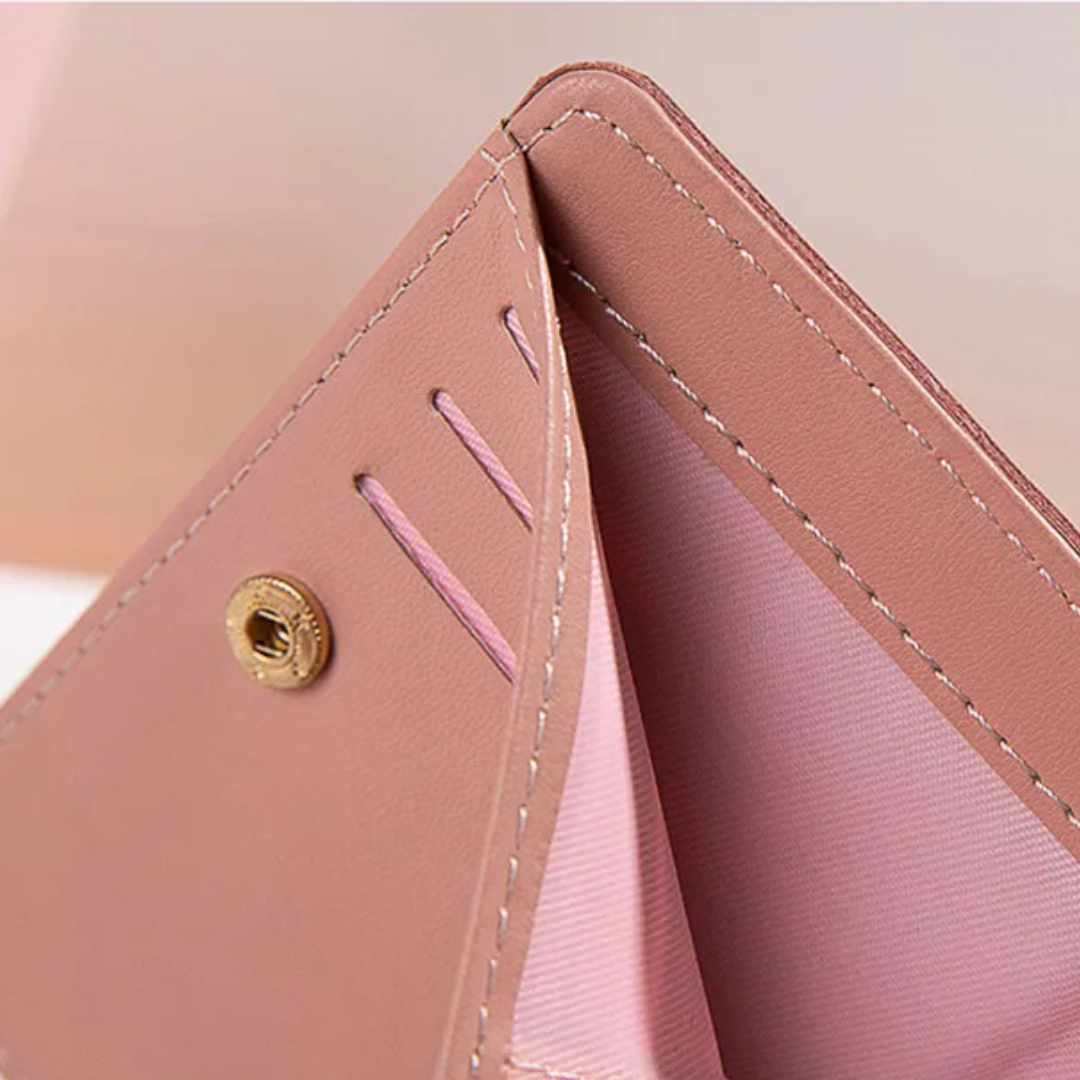 ChicPocket – Mini Wallet with Trendy Tassel