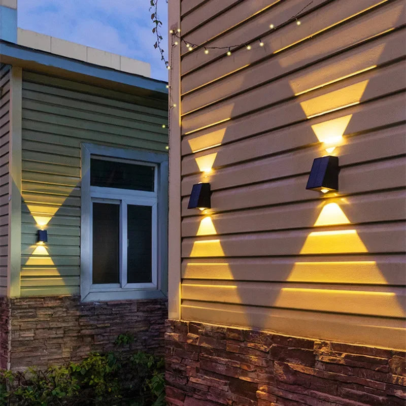Wireless LED Solar Upside Down Lamps - Create the perfect ambiance in your garden!