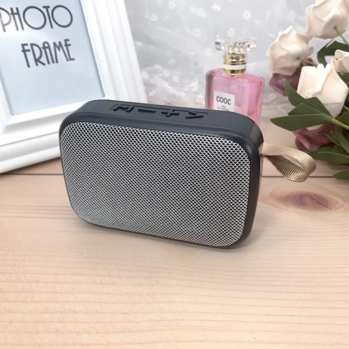 SoundWave – Portable Bluetooth Speaker with Hi-Fi Sound