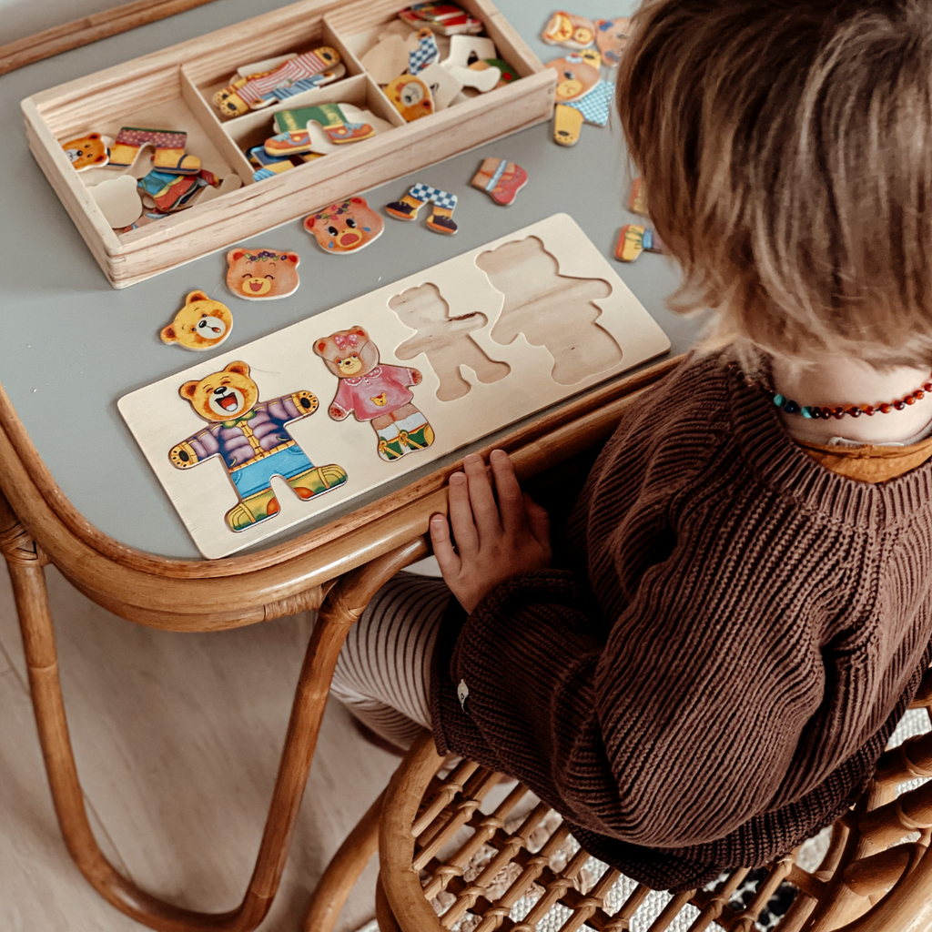 WoodCraft Puzzle - 100 Outfit Creations for Kids