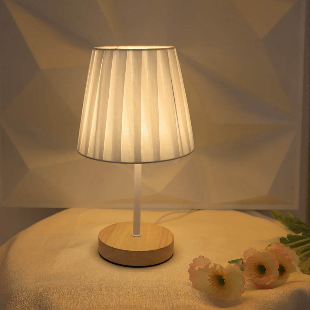 NordicLume - Elegant Wooden Table Lamp with USB