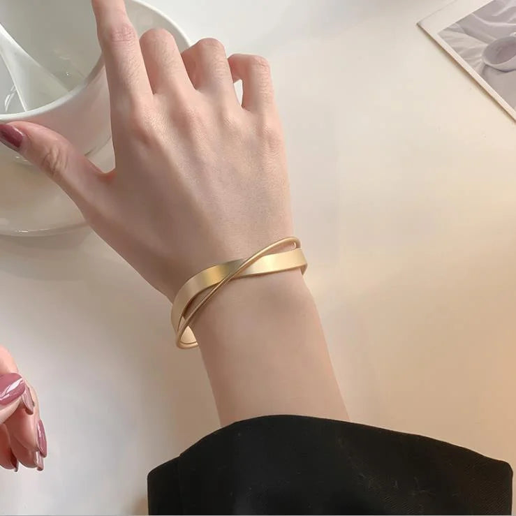 Golden Infinity Bracelet - Elisa Matte Finish