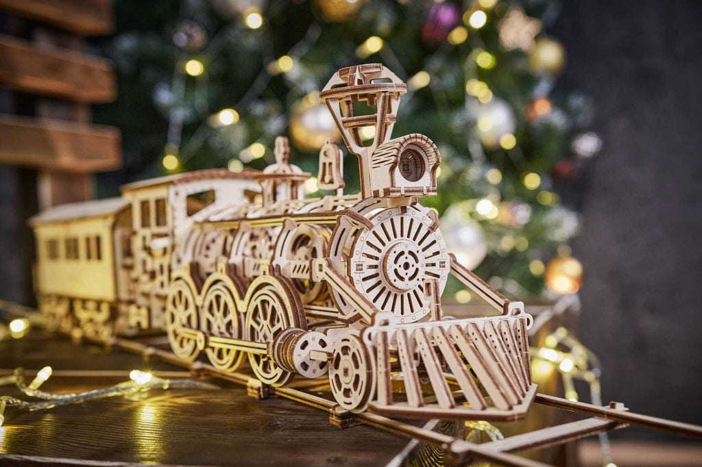 TrainCraft 3D Puzzle - Historical Locomotive with Wagon