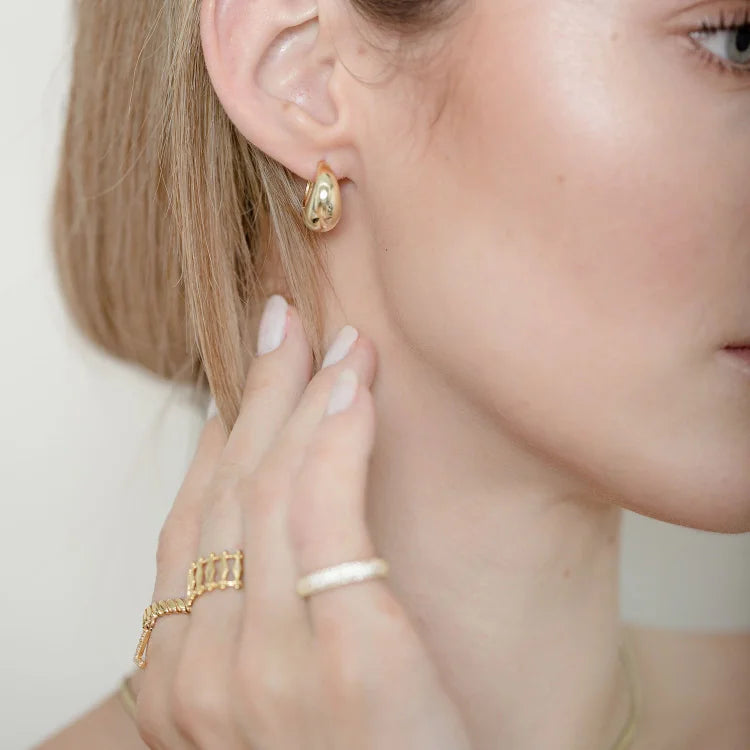 Elegant Golden Drop Earrings - Aveline Collection