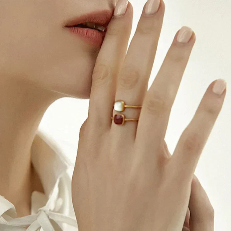 Charming Elvira Vintage Enamel Ring