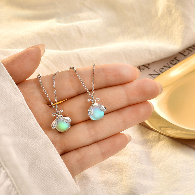 Enchanting Moonstone Necklace by Vuurvlieg | Unique and Radiant