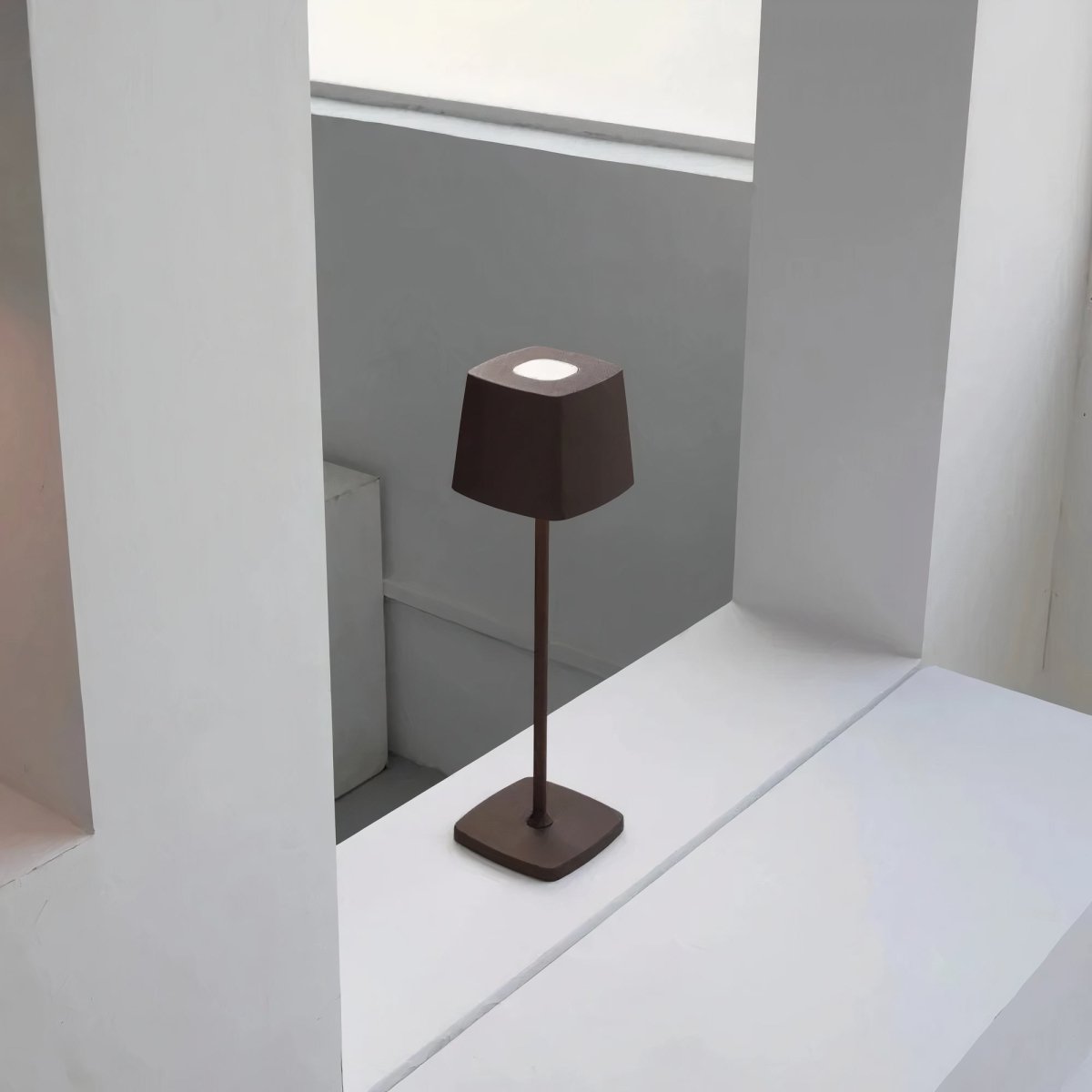 Gleam - Luxury Cordless Table Lamp with 20 Hours of Light