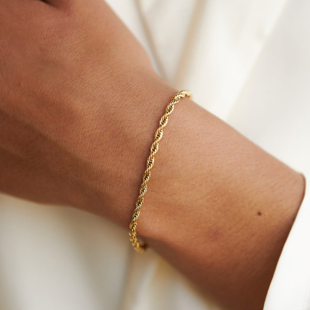 Sienna - Elegant Rotating Link Bracelet