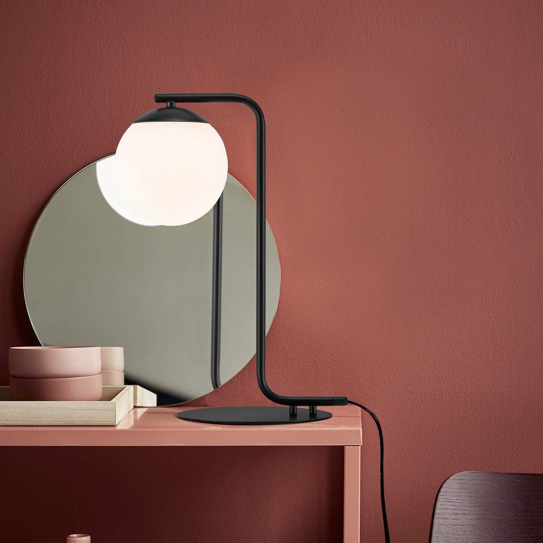 Stylish Black Grant Prestige Table Lamp - Enhance your interior
