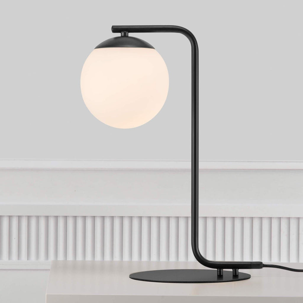 Stylish Black Grant Prestige Table Lamp - Enhance your interior
