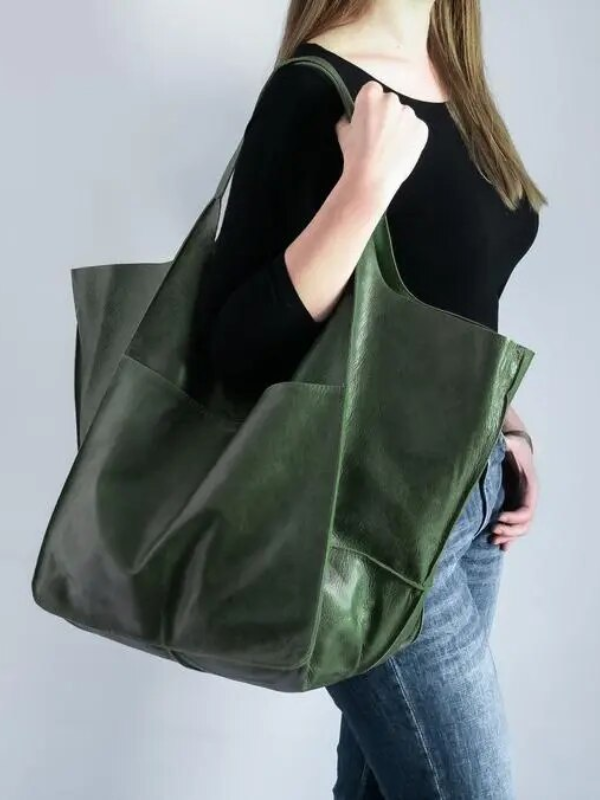 Maxine Tote – Stylish and Unique Beach Bag
