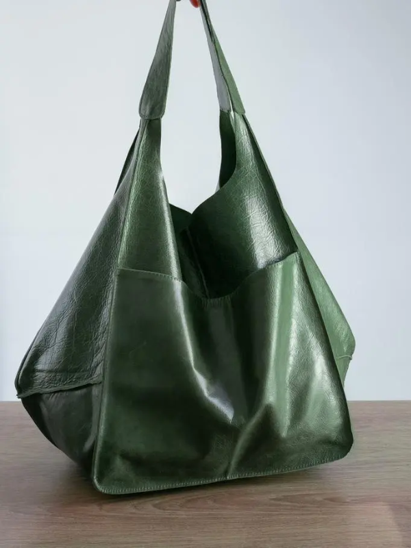 Maxine Tote – Stylish and Unique Beach Bag