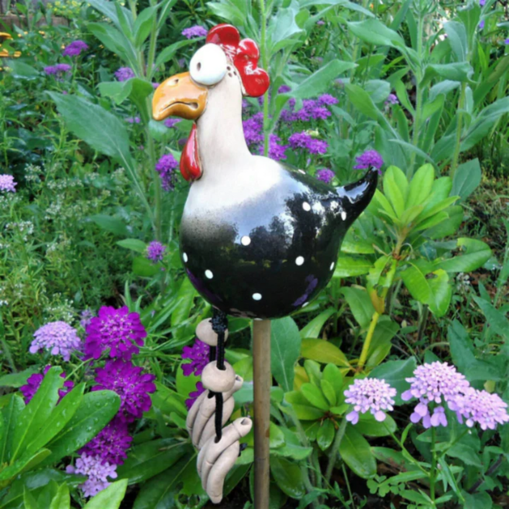 Happy Chicken – Playful Outdoor Garden Chicken Decoration