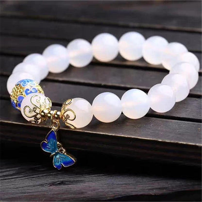 Butterfly charm bracelet – Elegant white agate