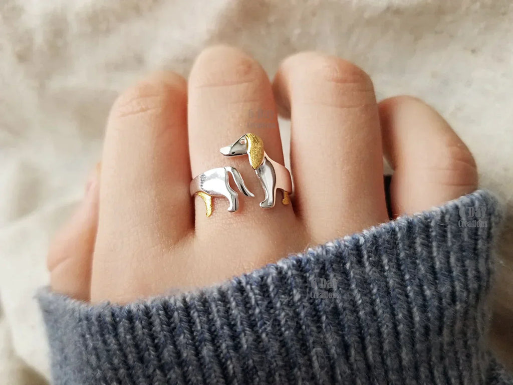 Cute Dachshund Ring - Perfect for Animal Lovers!