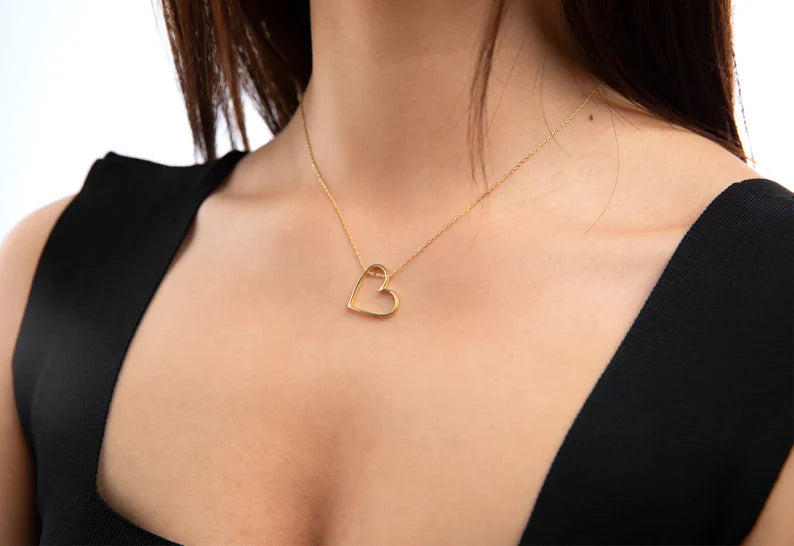 BoldHeart Necklace - Elegant Open Heart Pendant