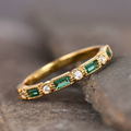 Elegant Vintage Ring with Radiant Green Zirconia - Zarina