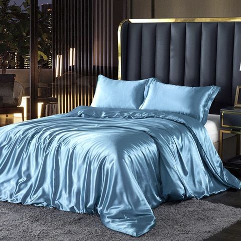 ComfortSatin Set - Luxury Bedding for Ultimate Comfort