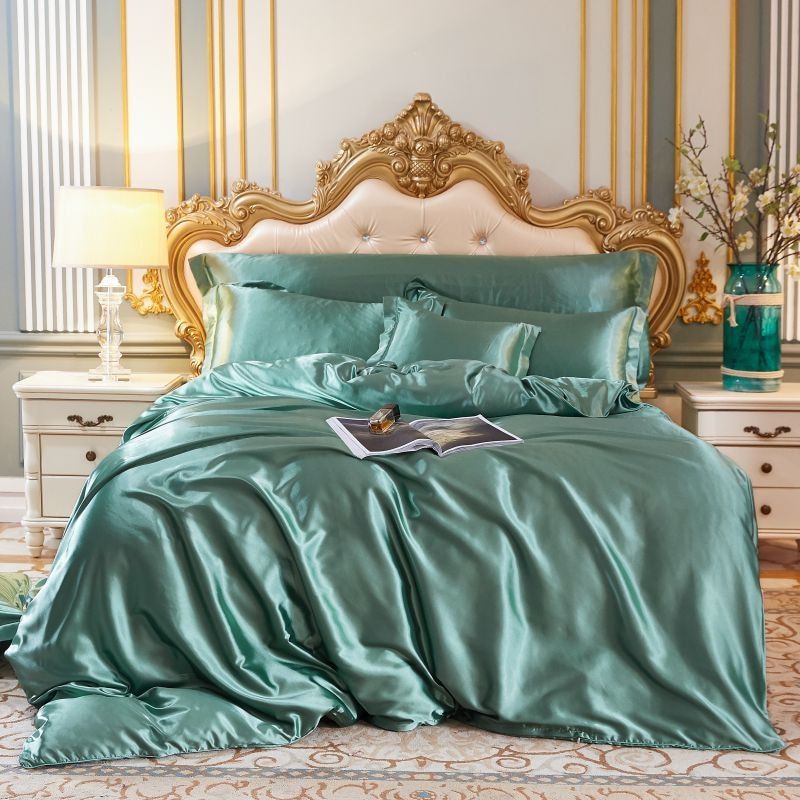 ComfortSatin Set - Luxury Bedding for Ultimate Comfort