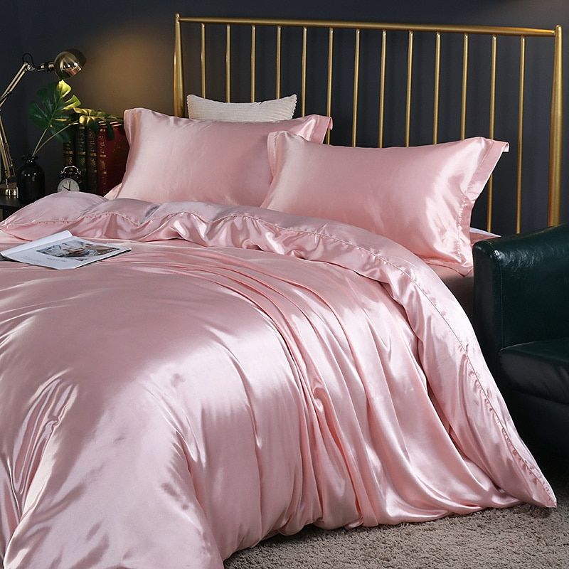 ComfortSatin Set - Luxury Bedding for Ultimate Comfort