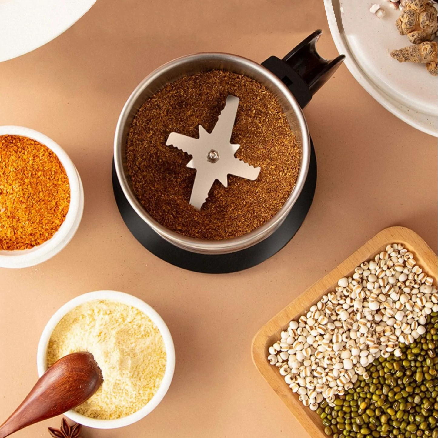 GrindMaster – Portable Multifunctional Kitchen Grinder