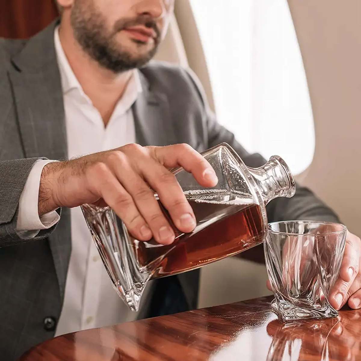 Luxury Crystal PrestigePour Decanter - Luxury Crystal Whisky Set