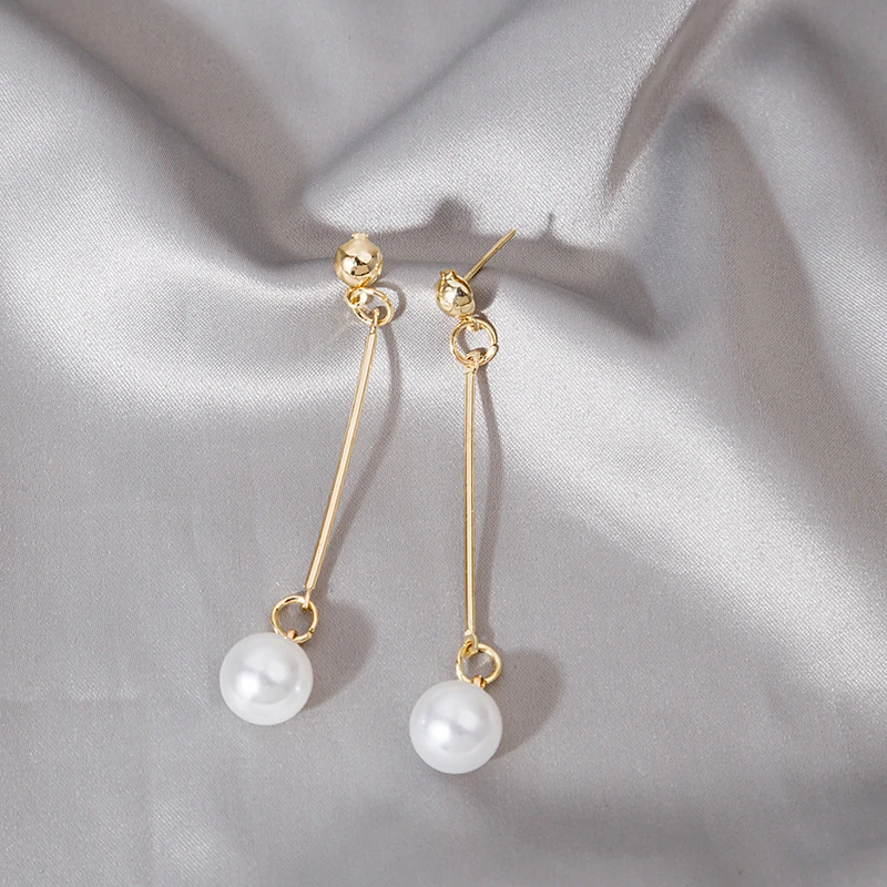 Elegant Luxury Pearl Drop Earrings - The Selena Design