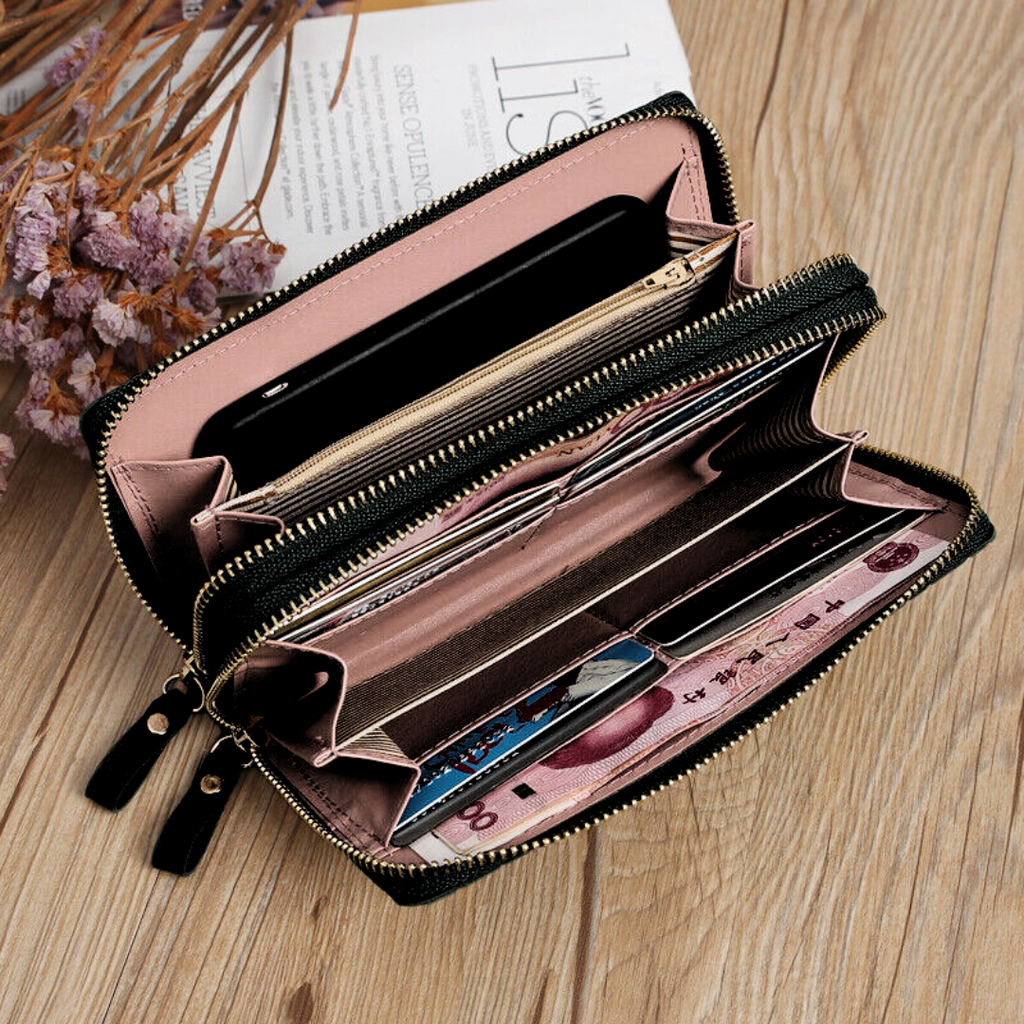 SleekWallet – Stylish Quilted Wallet