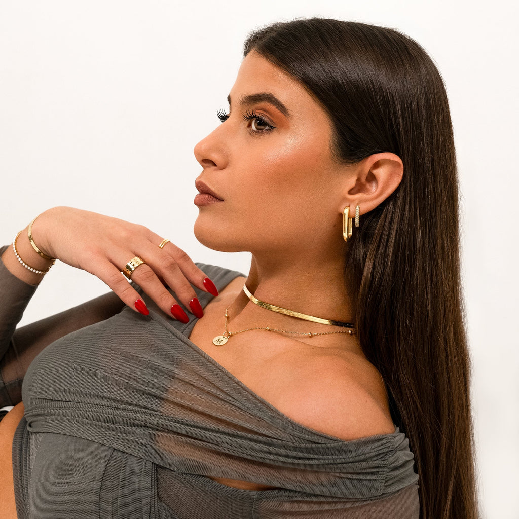 Elegant Flat Necklace - Helena