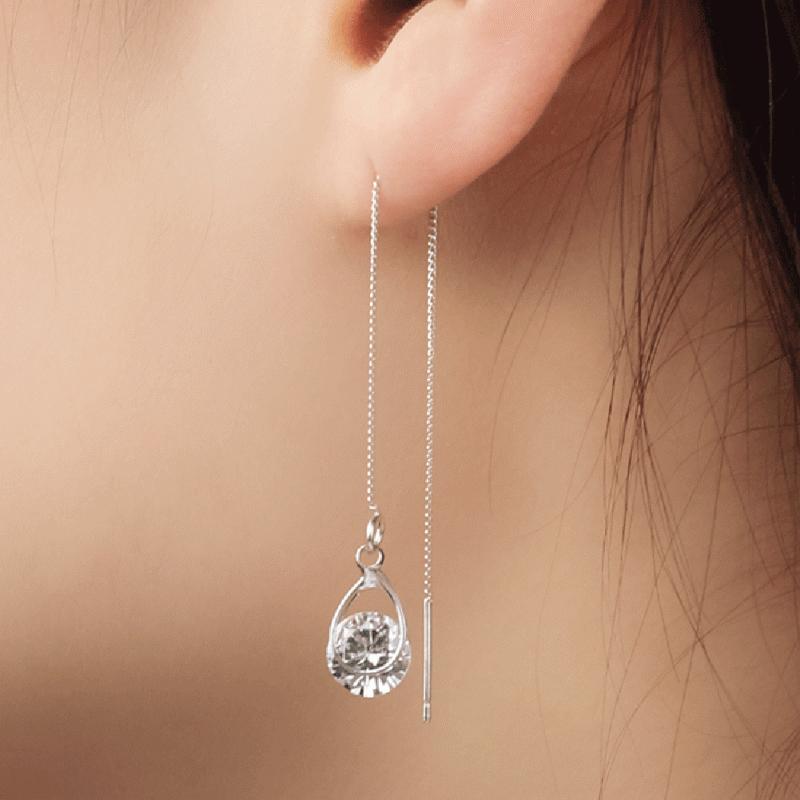 Isalyn - Elegant Long Rhinestone Drop Earrings