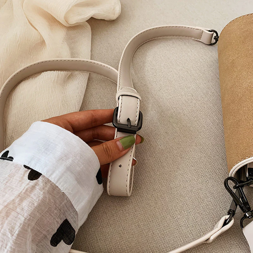 KristelBag - Stylish Crossbody Bag with Flip-Opening
