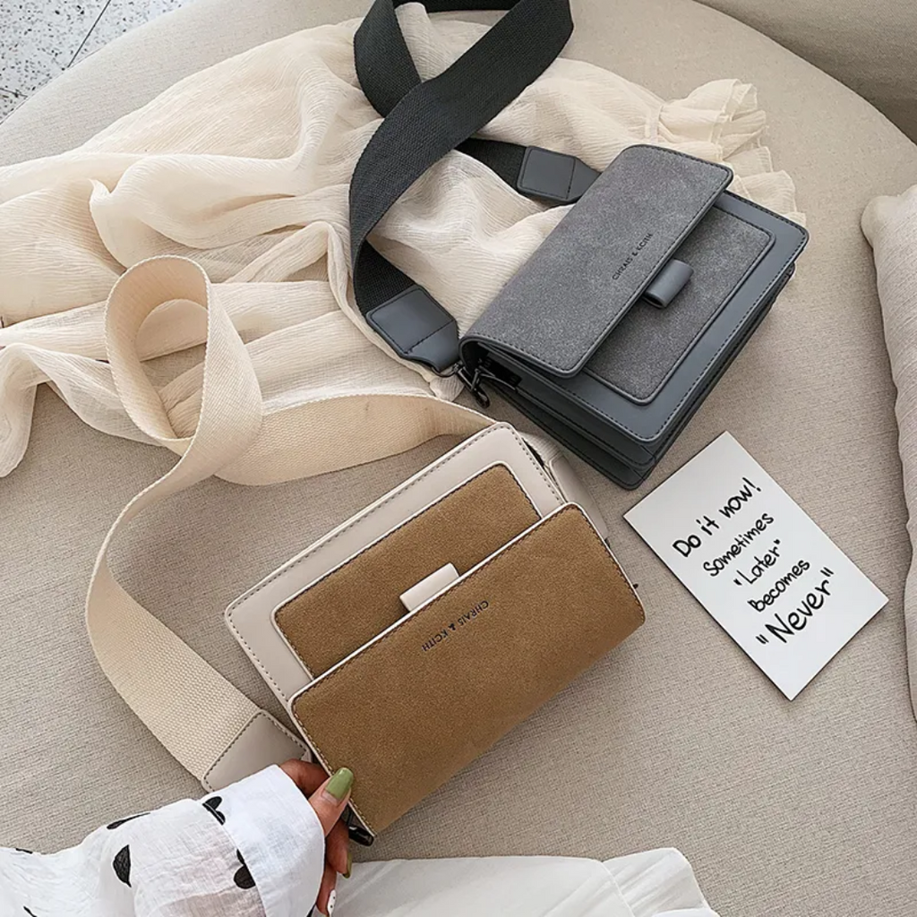 KristelBag - Stylish Crossbody Bag with Flip-Opening