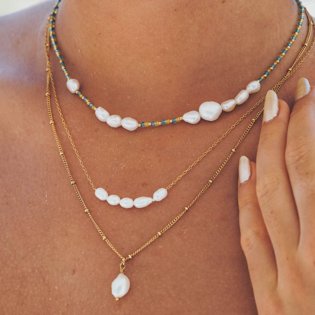 Elegant Celina Necklace with Luxurious Freshwater Pearls