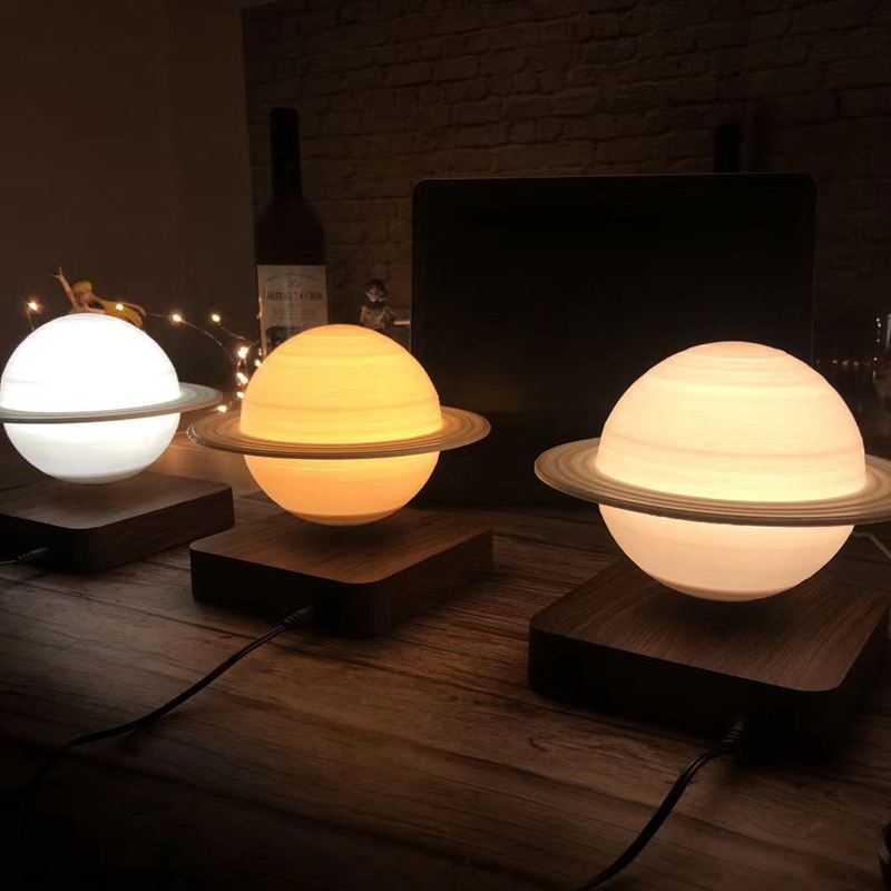 SaturnGlow – Floating Designer Lamp with 3D-Print Technology