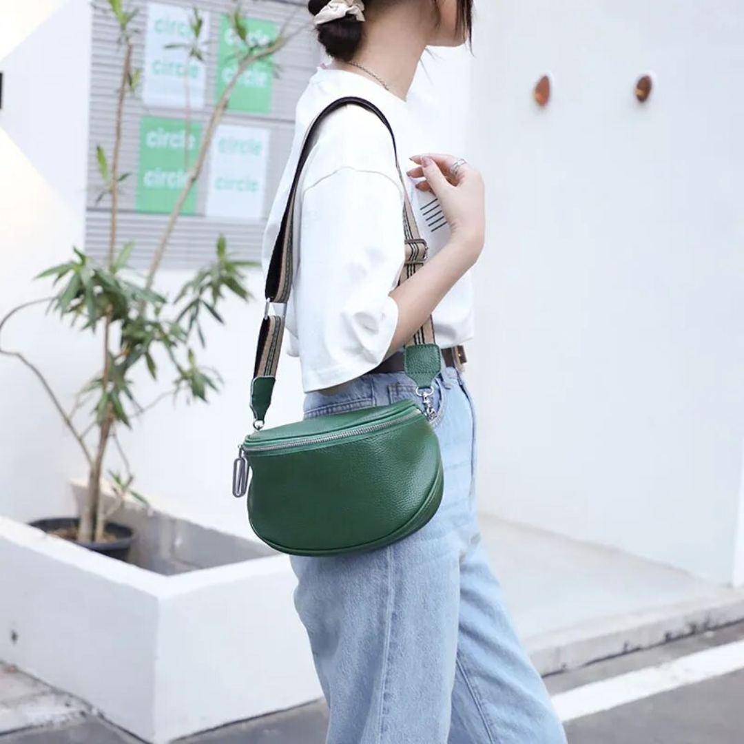 Lucy LeatherBag – Trendy and Cute Leather Saddle Bag