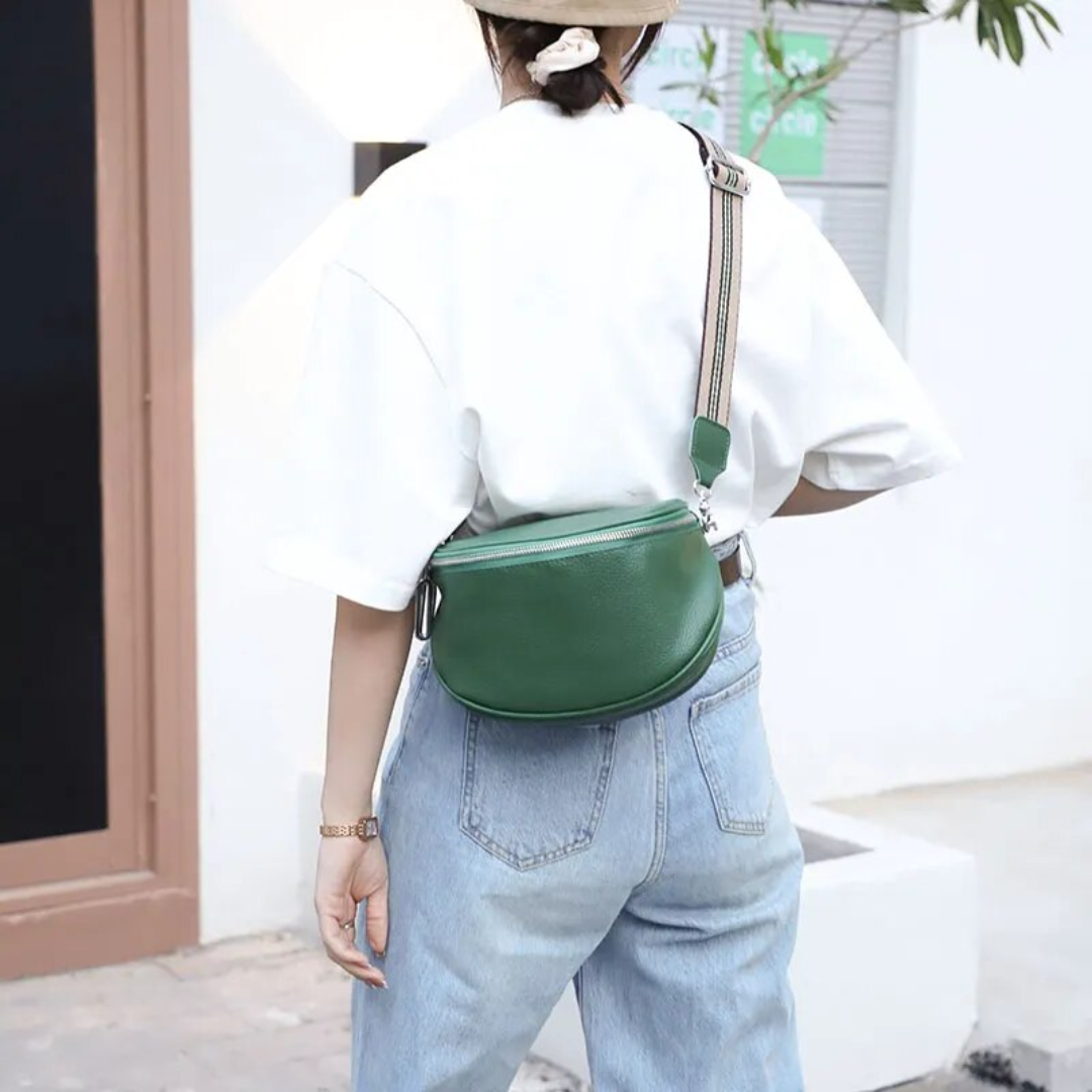 Lucy LeatherBag – Trendy and Cute Leather Saddle Bag