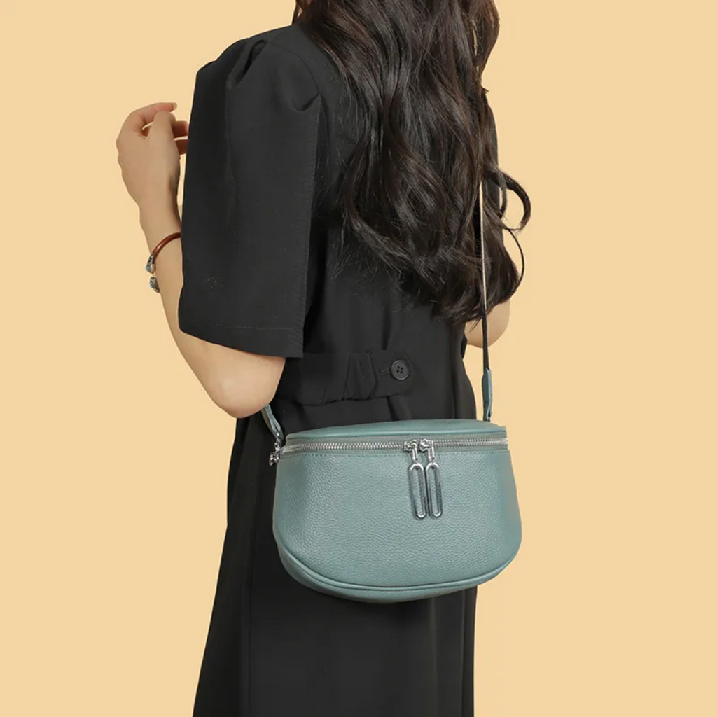 Lucy LeatherBag – Trendy and Cute Leather Saddle Bag