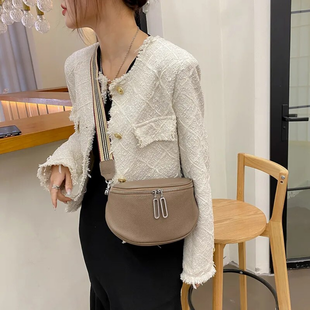 Lucy LeatherBag – Trendy and Cute Leather Saddle Bag