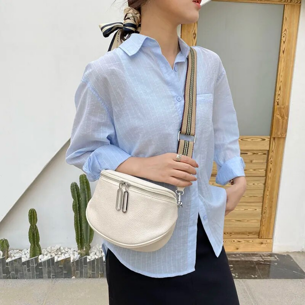 Lucy LeatherBag – Trendy and Cute Leather Saddle Bag