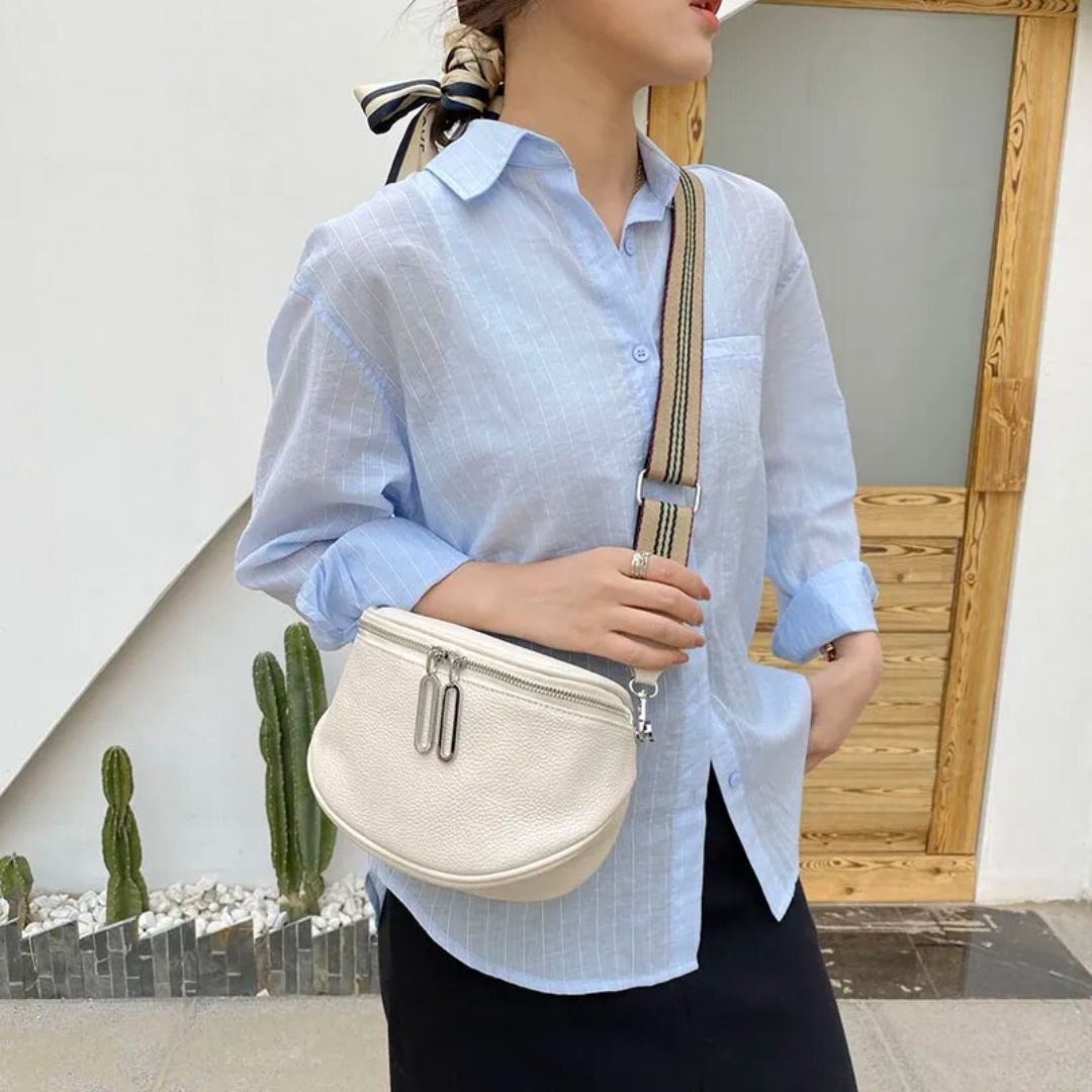 Lucy LeatherBag – Trendy and Cute Leather Saddle Bag