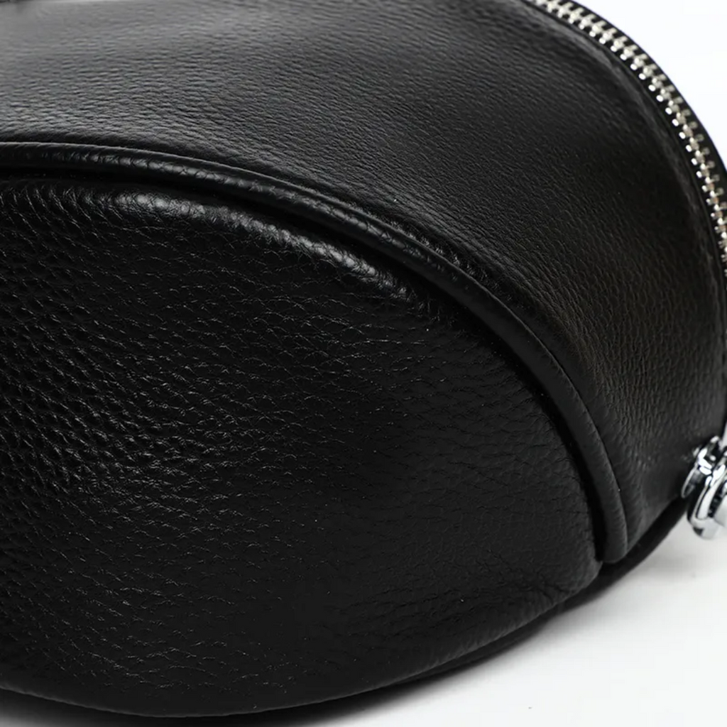 Lucy LeatherBag – Trendy and Cute Leather Saddle Bag