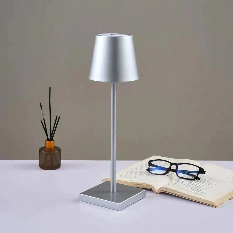 Nora Light – Cordless Table Lamp with Dimming Function