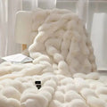 LuxeFluffy – Stylish Faux Fur Winter Blanket for Comfort