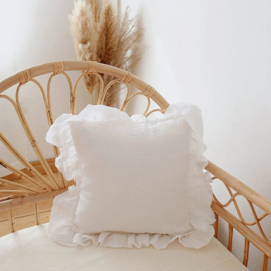 Elegant Linen Pillowcase - with Ruffles for Ultimate Comfort