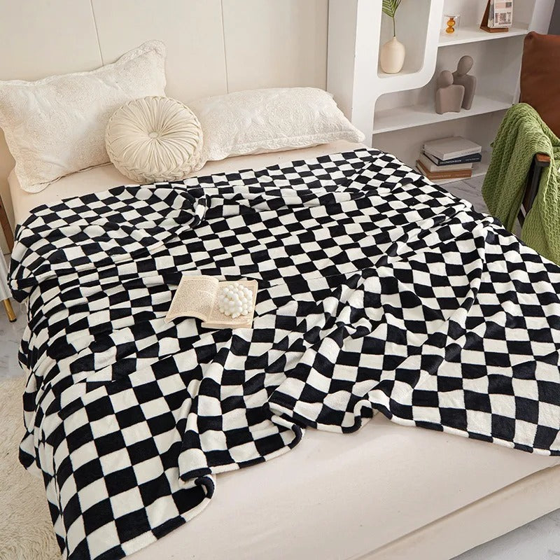 Tessellé Throw – Luxury Coral Velvet Plaid
