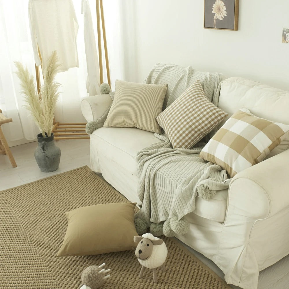 Stylish MarbreLuxe Cushion Cover - Modern Stripe Pillow Cover for Elegant Interiors