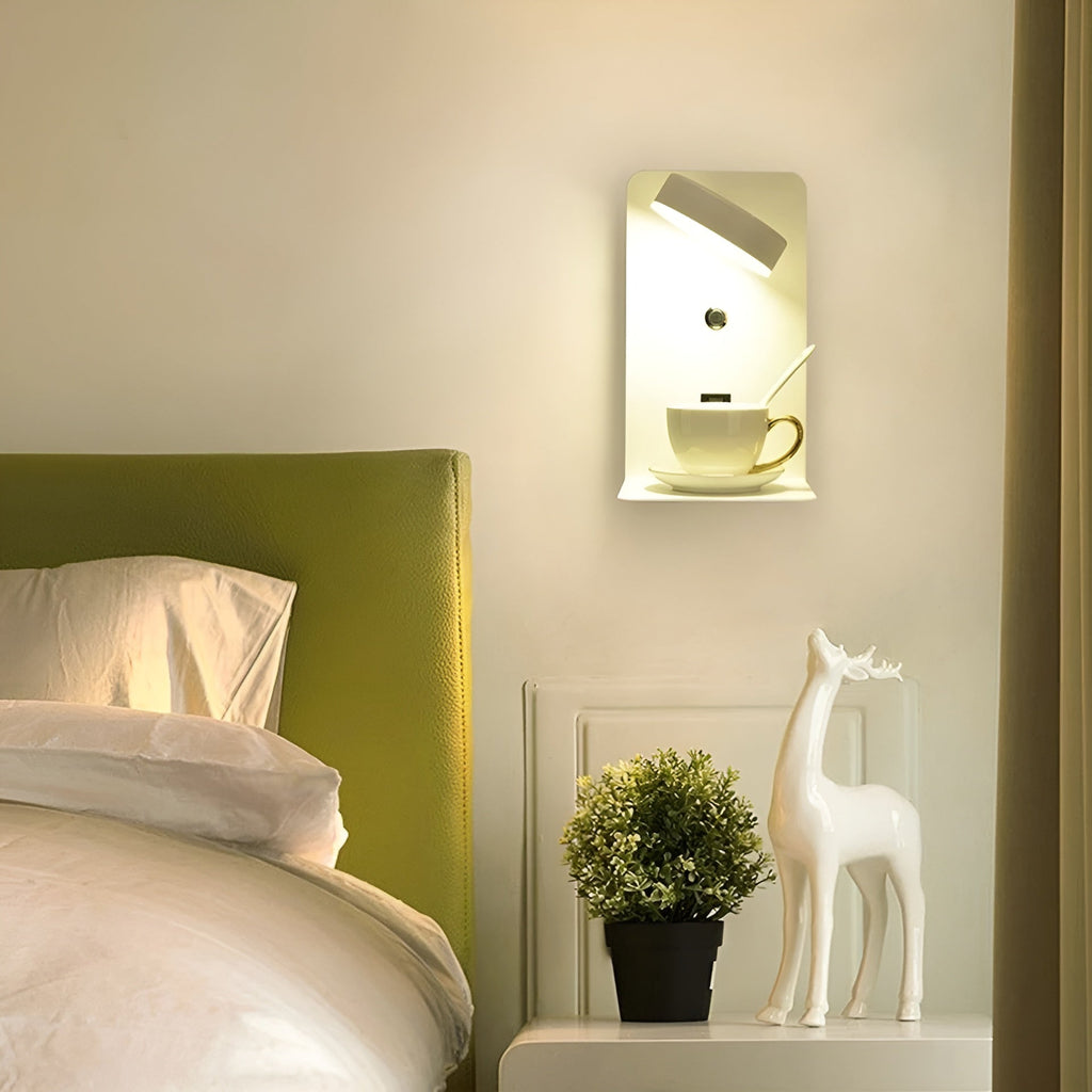 ChargeBright Luxe LED Wandlamp met USB Oplaadpoort - Modern Zwart-Wit Ontwerp
