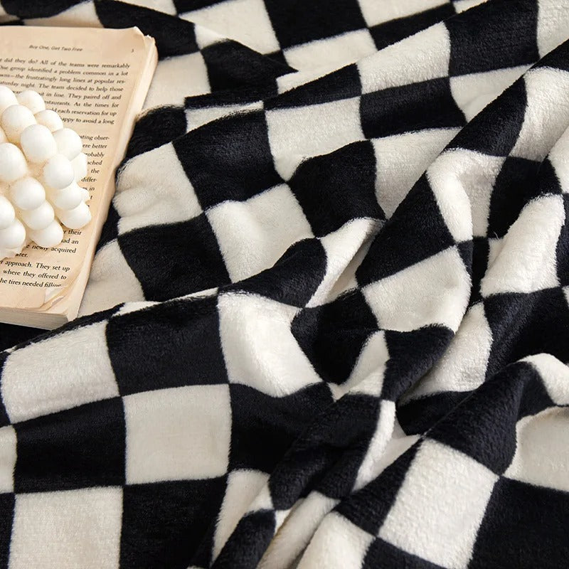 Tessellé Throw – Luxury Coral Velvet Plaid