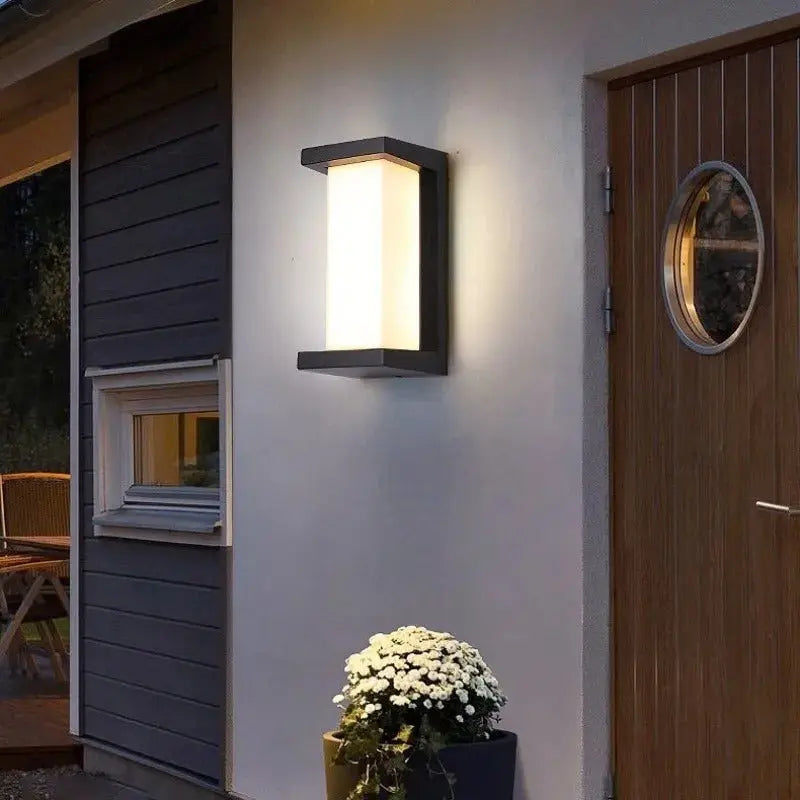 Linea Outdoor Lighting - Waterproof LED Lighting incl. Motion Sensor