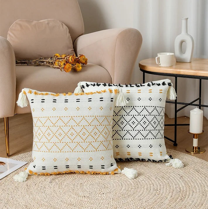 Bohemian SatinCiel Pillowcase - Luxury Pillow Cover with Tufted Design for Any Interior
